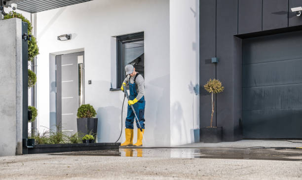 Best Pool Deck Cleaning  in Ridgecrest, FL